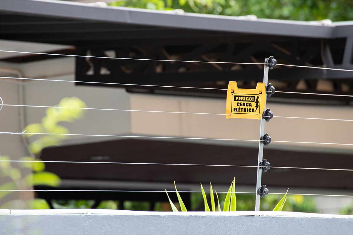 cerca eletrica com concertina